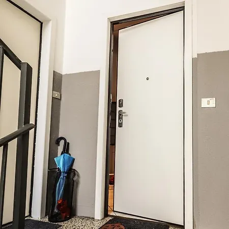 Silvia Apartment *